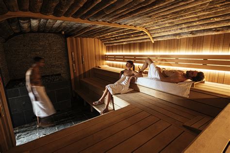 sauna mixte nu|Sauna